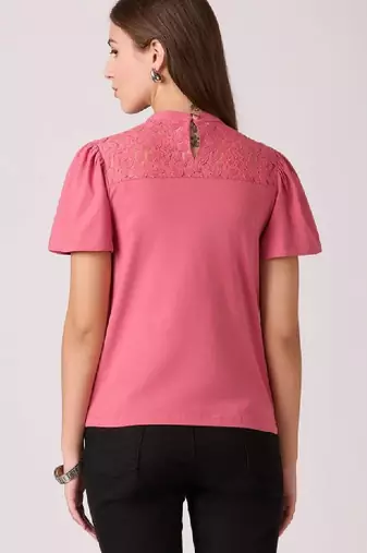 Women embellished khadi kurta