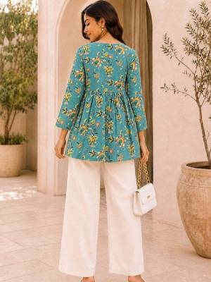 Women floral printed floral kurta 2