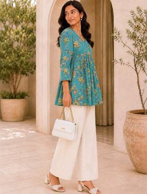 Women floral printed floral kurta 3