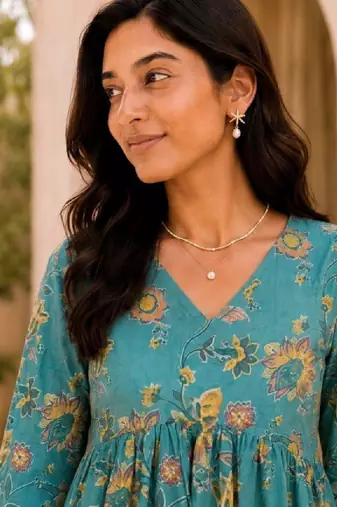 Women floral printed floral kurta