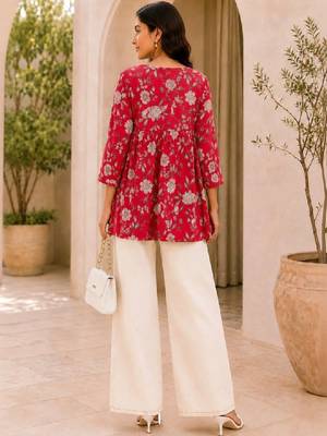 Women floral printed floral kurta 2