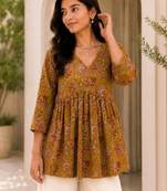 Women floral printed floral kurta