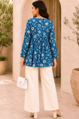 Women floral printed floral kurta
