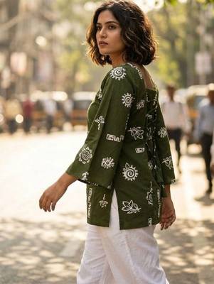 Women ethnic motifs printed flared sleeves kurta 1