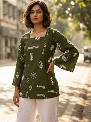 Women ethnic motifs printed flared sleeves kurta 2