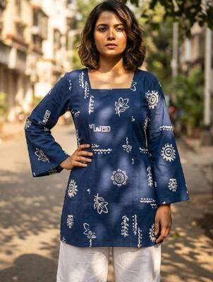 Women printed flared sleeves indie prints kurta 2