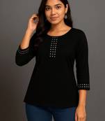 Women embellished kurta