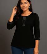 Women embellished kurta