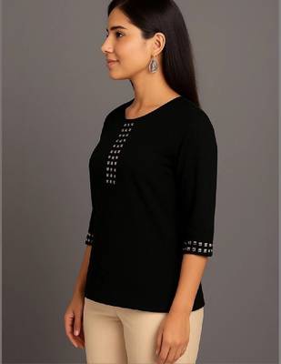 Women embellished kurta 3