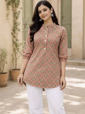 Women floral printed kurta 4