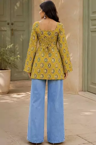 Women ethnic motifs printed flared sleeves kurta