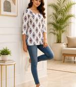 Women ethnic motifs printed kurta