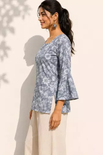 Women floral printed flared sleeves floral kurta