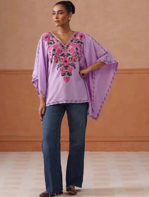 Women floral embroidered thread work floral kaftan kurta 1