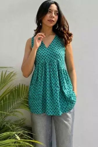 Women ethnic motifs printed indie prints kurta