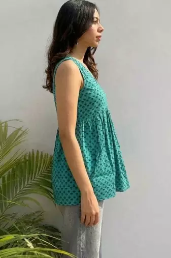Women ethnic motifs printed indie prints kurta