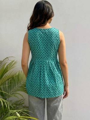 Women ethnic motifs printed indie prints kurta 3