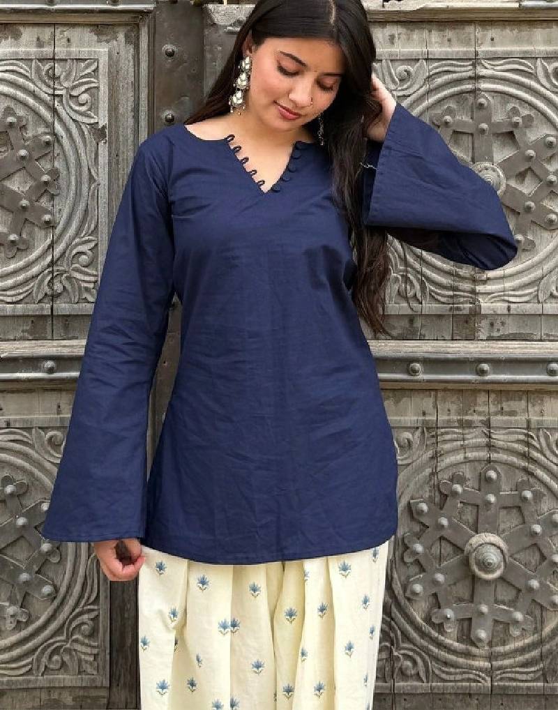 Women bell sleeves handloom kurta