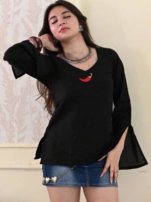 Women embellished flared sleeves thread work handloom kurta 1
