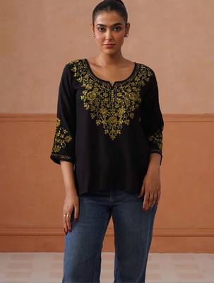 Women ethnic motifs embroidered flared sleeves thread work kurta 3