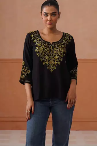 Women ethnic motifs embroidered flared sleeves thread work kurta