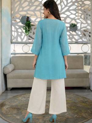 Women ethnic motifs embroidered thread work georgette kurta 3