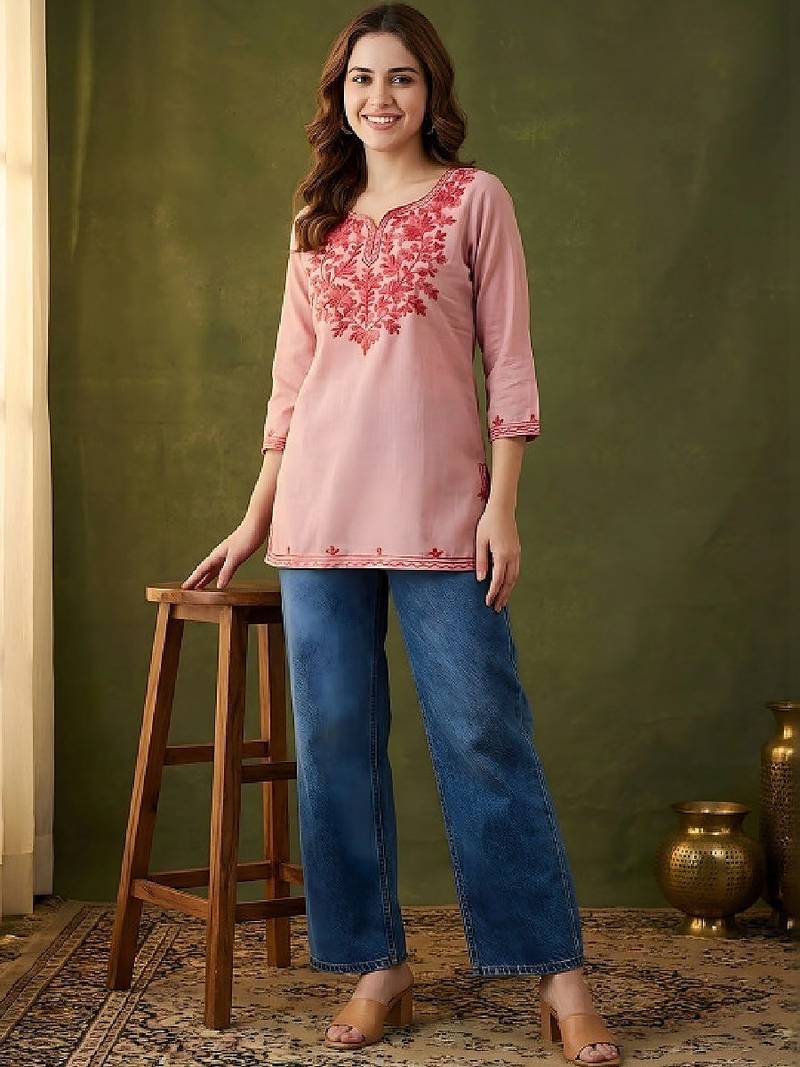 Women embroidered thread work kurta
