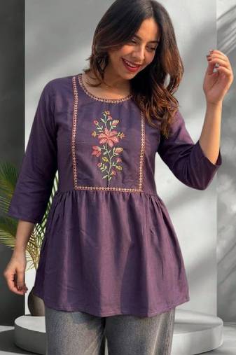Women floral embroidered thread work floral anarkali kurta