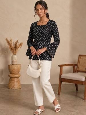 Women ethnic motifs printed bell sleeves kurta 1