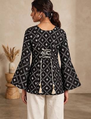 Women ethnic motifs printed bell sleeves kurta 2