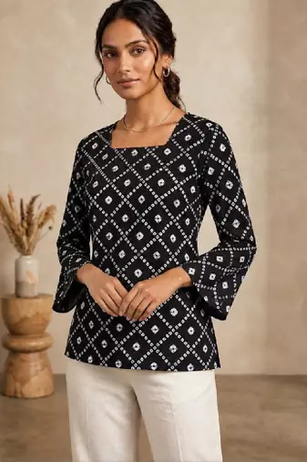Women ethnic motifs printed bell sleeves kurta