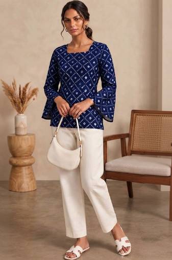 Women ethnic motifs printed flared sleeves kurta