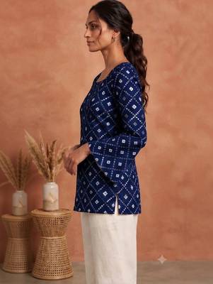 Women ethnic motifs printed flared sleeves kurta 4