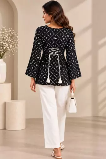 Women bandhani printed flared sleeves kurta