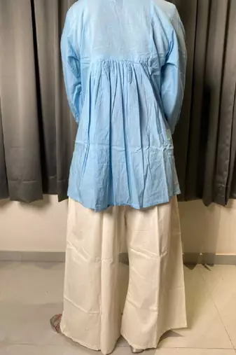 Women floral embroidered floral anarkali kurta