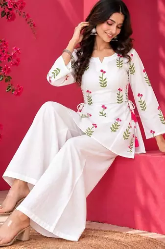 Women floral printed floral kurta