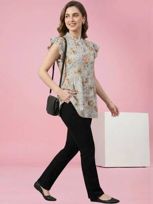 Women floral printed flared sleeves floral kurta 3