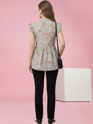 Women floral printed flared sleeves floral kurta 4