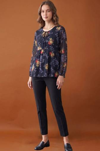 Women floral printed flared sleeves floral georgette kurta