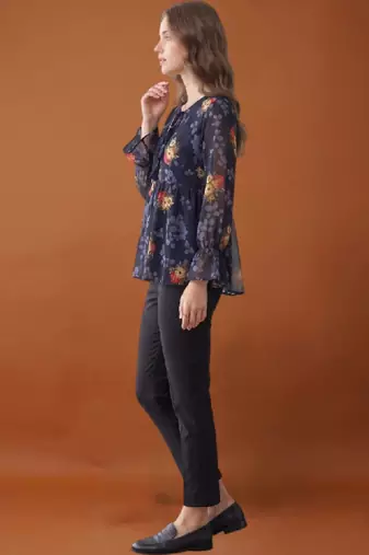 Women floral printed flared sleeves floral georgette kurta