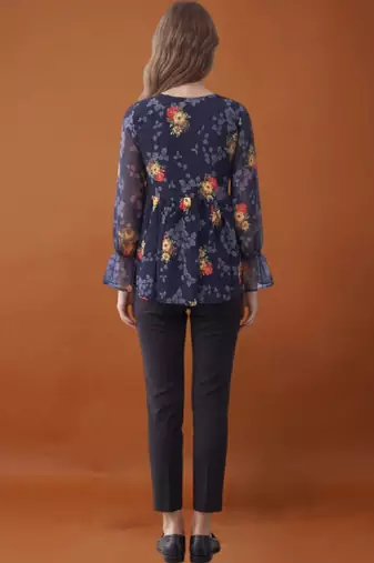 Women floral printed flared sleeves floral georgette kurta