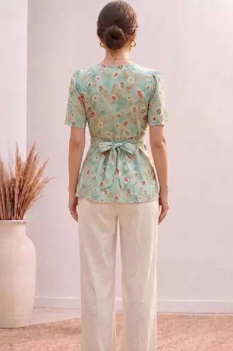 Women floral printed floral georgette kurta