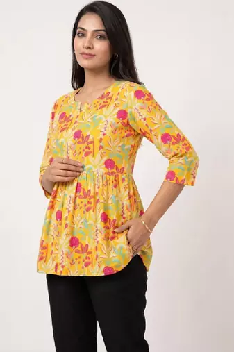Women floral printed floral kurta