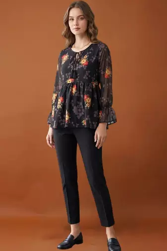 Women floral printed flared sleeves floral georgette kurta