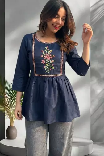 Women floral embroidered thread work floral kurta