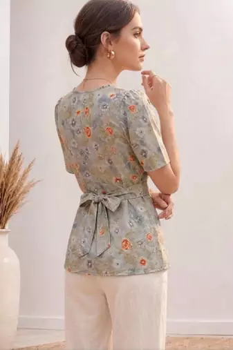 Women floral printed floral georgette kurta