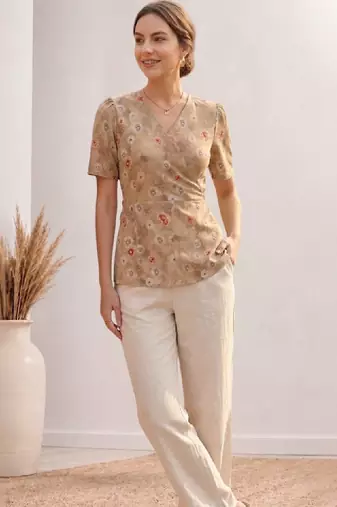 Women floral printed floral georgette kurta