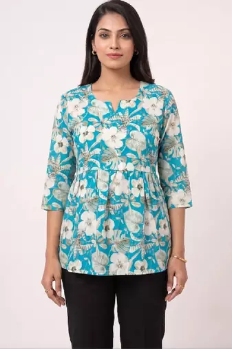 Women floral printed floral kurta
