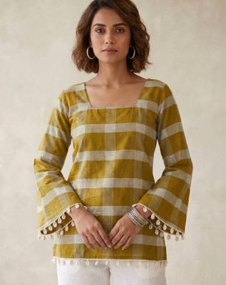 Women bell sleeves kurta 4