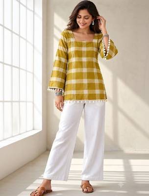 Women checked flared sleeves kurta 1